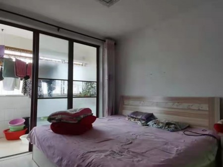 低首付 市中心位置交通便利   三室南北通透  低价出售